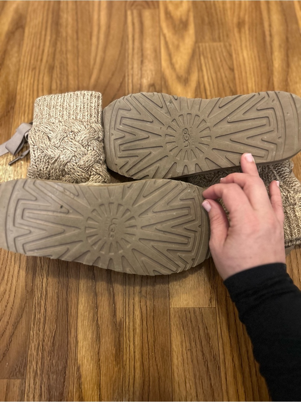 UGG Isla Cable Knit Boots Bow Cozy Oatmeal - Picture 10 of 12